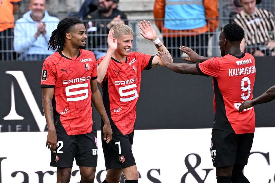 Grønbæk ajuda a equipe a transformar o Rennes