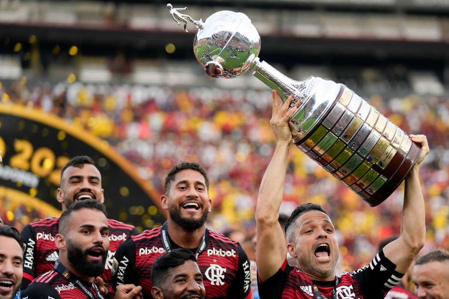 Flamengo se junta a brasileiros com mais títulos de Libertadores