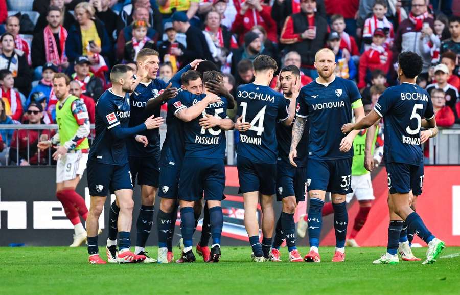 El Bochum celebra el empate El Bochum celebra el empate