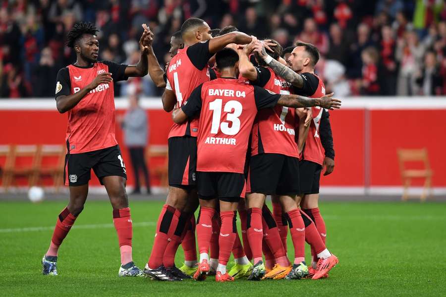 El Bayer Leverkusen celebrando un gol ante el Elversberg 