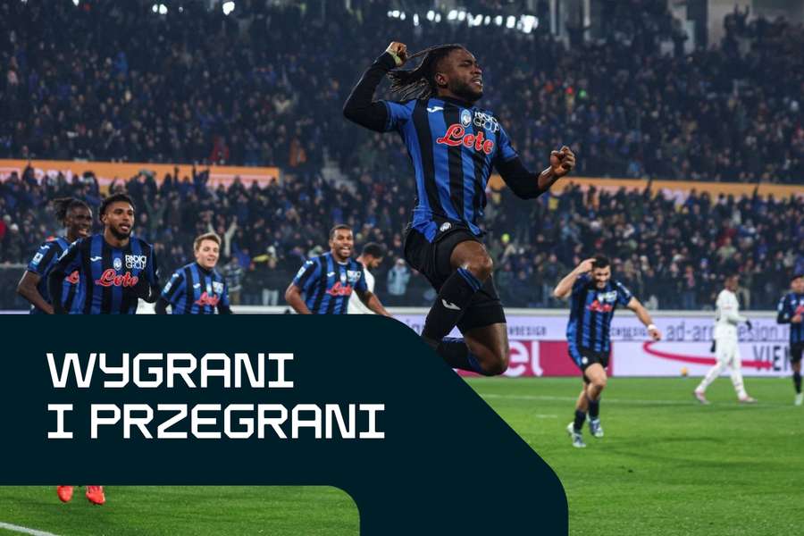 Ademola Lookman świętuje zwycięstwo Atalanty 2-1 nad Milanem