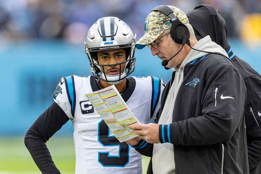 NFL-træner for Carolina Panthers får sparket efter skrækkelig sæsonstart