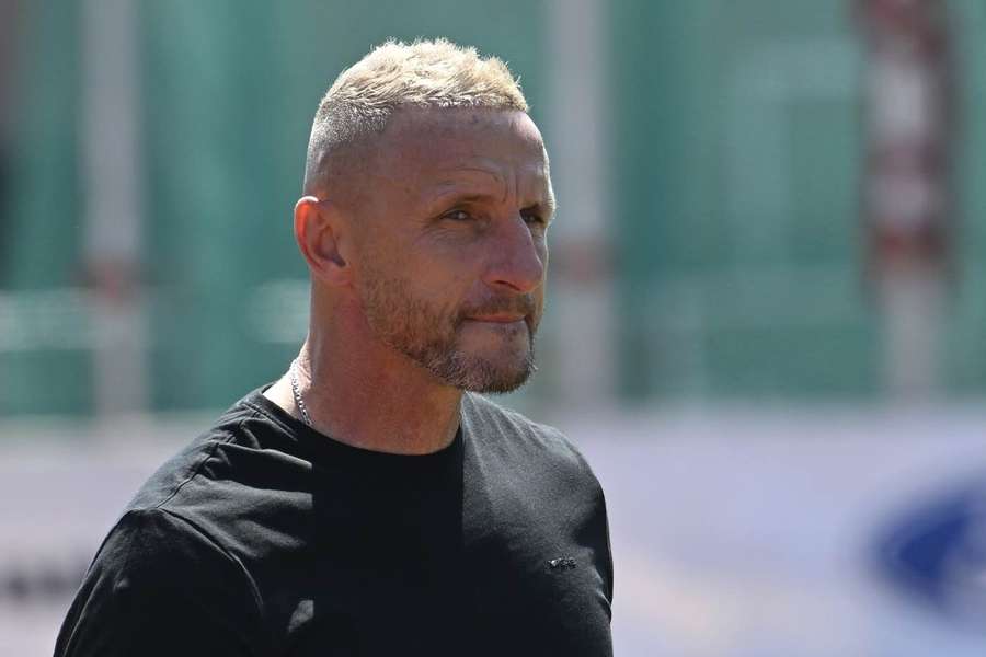 Trenér Dukly Praha Pavel Šustr. Trenér Dukly Praha Pavel Šustr.