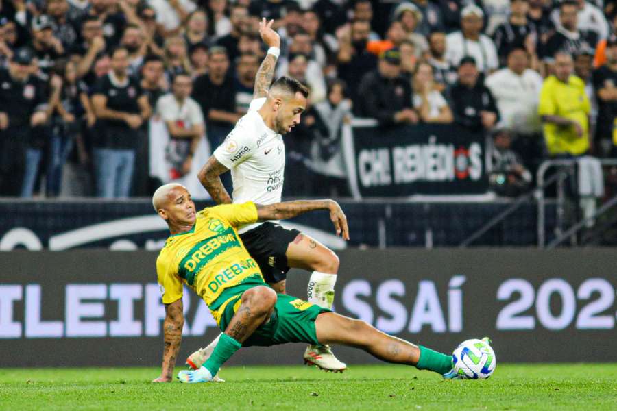 Corinthians e Cuiabá ficaram no empate em Itaquera