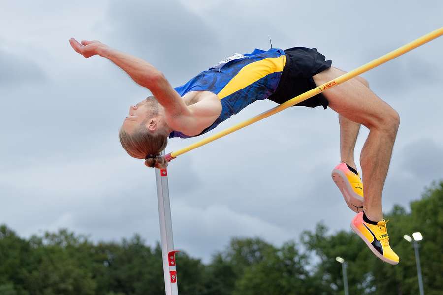 Amels pakt onbedreigd tiende Nederlandse titel hoogspringen