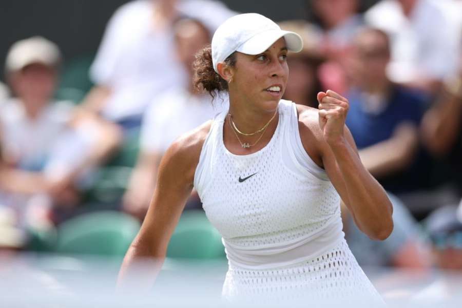 Madison Keysová sa raduje po víťazstve nad Mirrou Andrejevovou a postupe do štvrťfinále Wimbledonu.