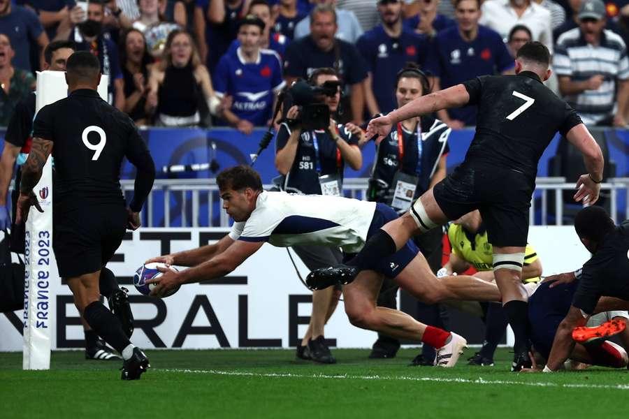 Francja dość łatwo pokonała Nowa Zelandię podczas Pucharu Świata w rugby