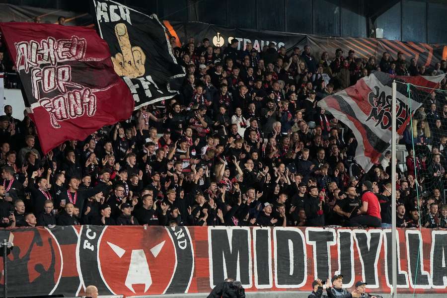 FC Midtjyllands tilskuere er klar til kamp