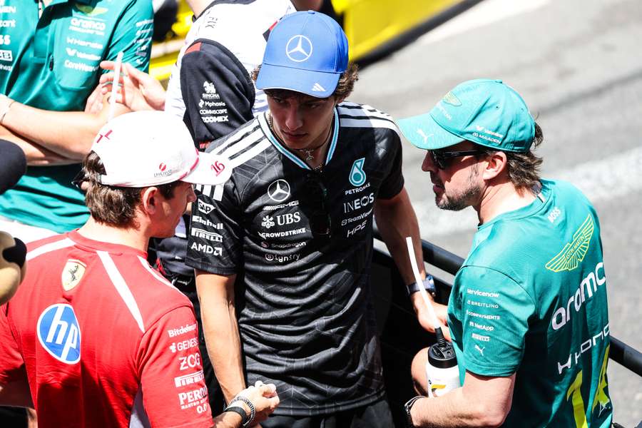 Fernando Alonso incorona Kimi Antonelli Fernando Alonso incorona Kimi Antonelli