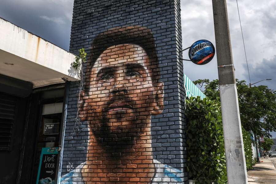 Lionel Messi kender man allerede mange steder i Miami. Her ses eksempelvis et vægmaleri af den argentinske legende. 