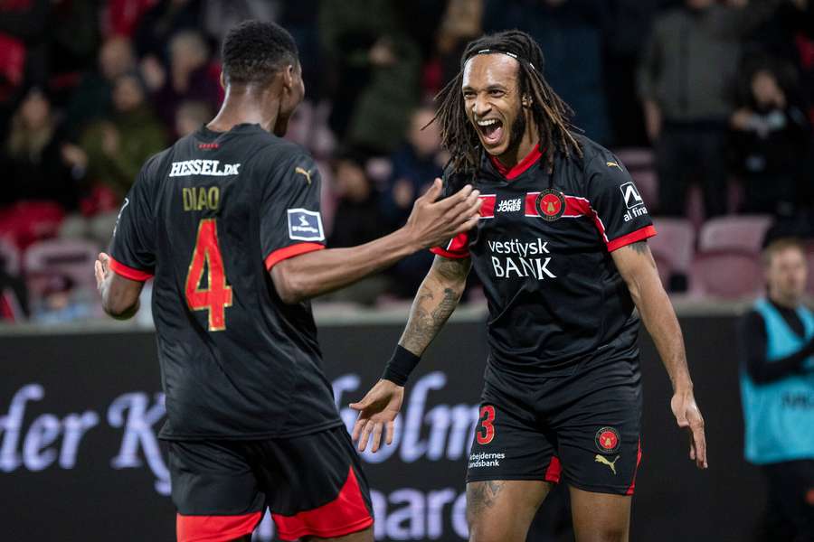 Mbabu bragte FCM foran 1-0.