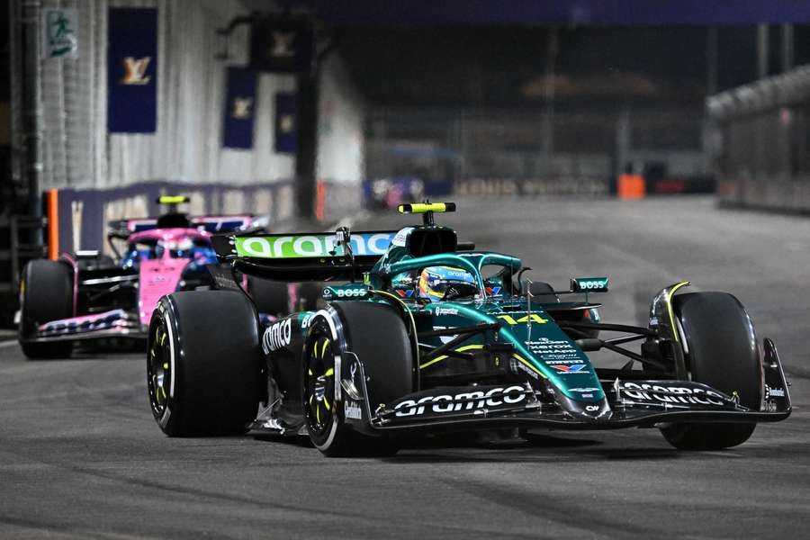Alonso durante os Treinos Livres 2 do GP de Singapura