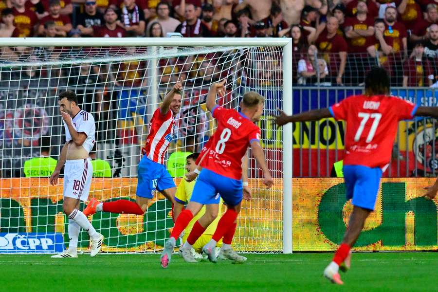 Zbrojovka Brno porazila Spartu, nováček si užil euforie. Zbrojovka Brno porazila Spartu, nováček si užil euforie.