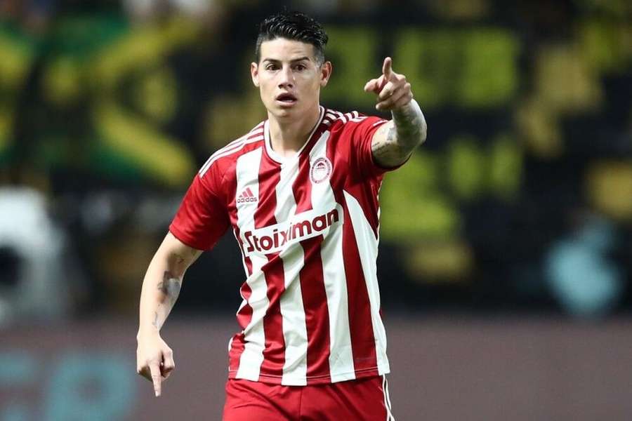 James Rodríguez rescindiu com o Olympiacos este mês