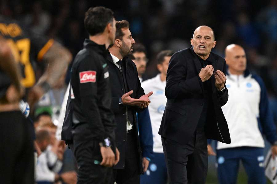 Massimiliano Allegri flog gegen die AS Rom vom Platz. Massimiliano Allegri flog gegen die AS Rom vom Platz.