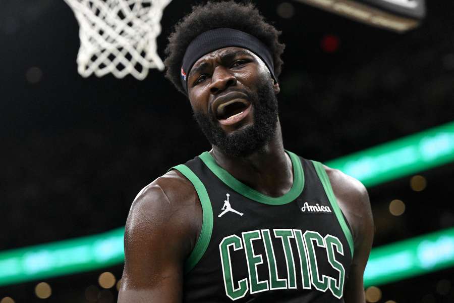 Neemias Queta fez um duplo-duplo na vitória dos Celtics
