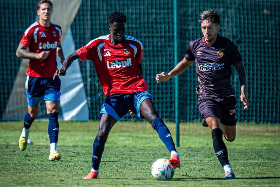 Rio Ave vence Portimonense no terceiro ensaio Rio Ave vence Portimonense no terceiro ensaio