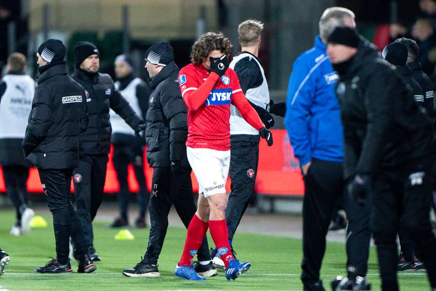 Alexander Lind var knust efter hændelsen med Martin Fraisl.