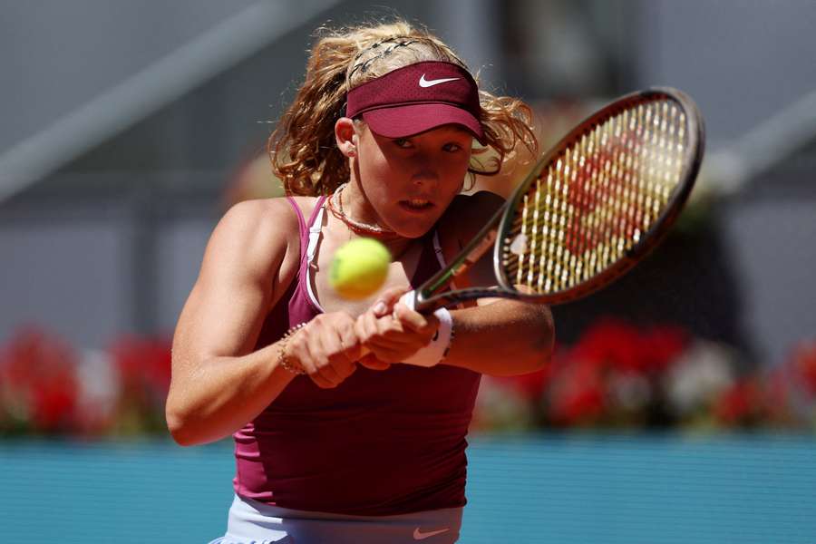 Mirra Andreeva i aktion tirsdag på Roland Garros