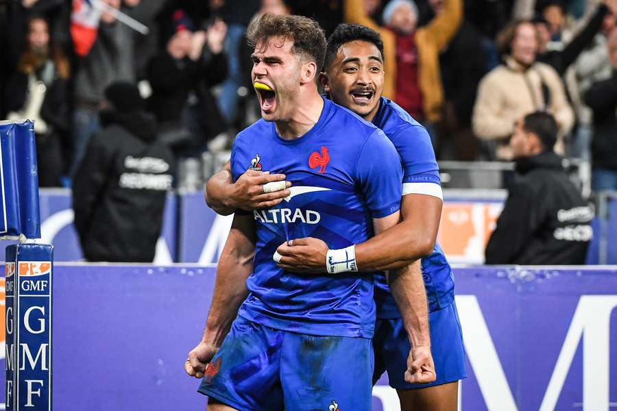 Penaud rappelé avec les Bleus pour préparer le Championnat des Nations, avec Jalibert mais sans Bielle-Biarrey Penaud rappelé avec les Bleus pour préparer le Championnat des Nations, avec Jalibert mais sans Bielle-Biarrey
