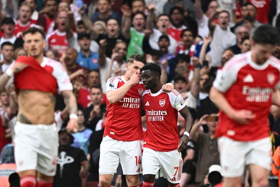 Arsenal zwyciężył w derbach i powiększył prowadzenie nad Manchesterem City