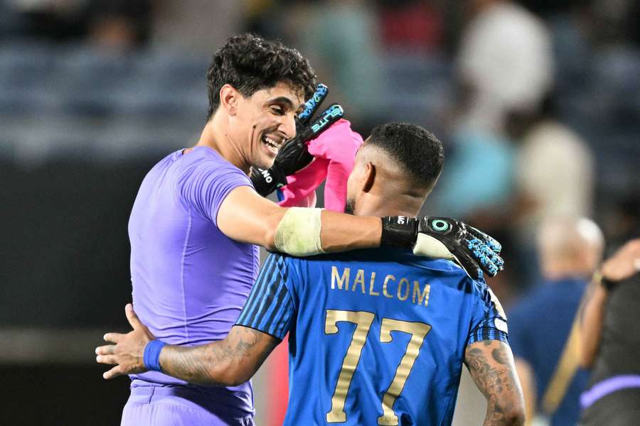 Bono y Malcolm, dos de las estrellas del Al Hilal Bono y Malcolm, dos de las estrellas del Al Hilal