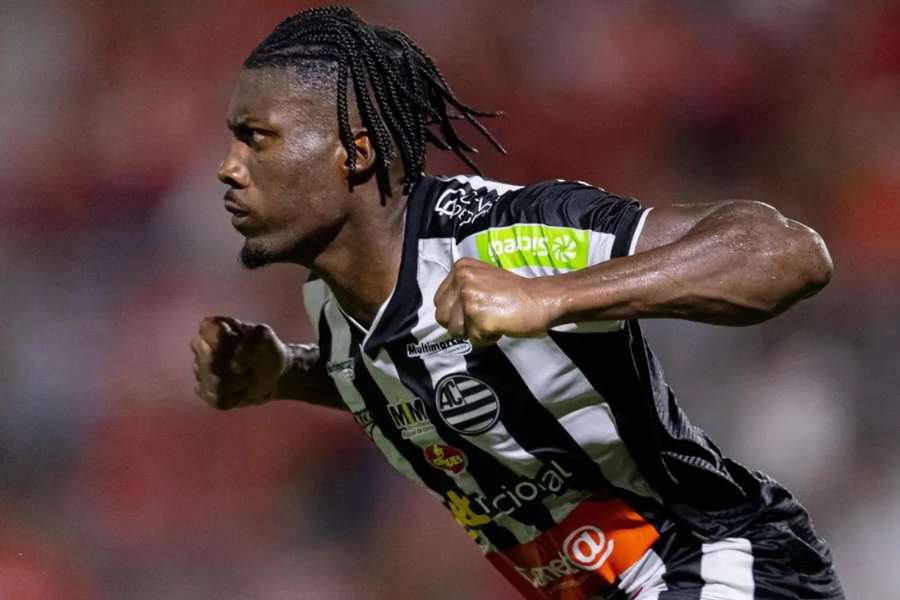 Ronaldo Tavares, o maior goleador estrangeiro do futebol brasileiro no momento Ronaldo Tavares, o maior goleador estrangeiro do futebol brasileiro no momento