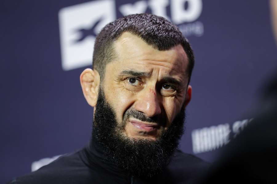 Mamed Chalidow przegrał z Pawlakiem i nie wie, co dalej z karierą. De Fries wciąż dominuje