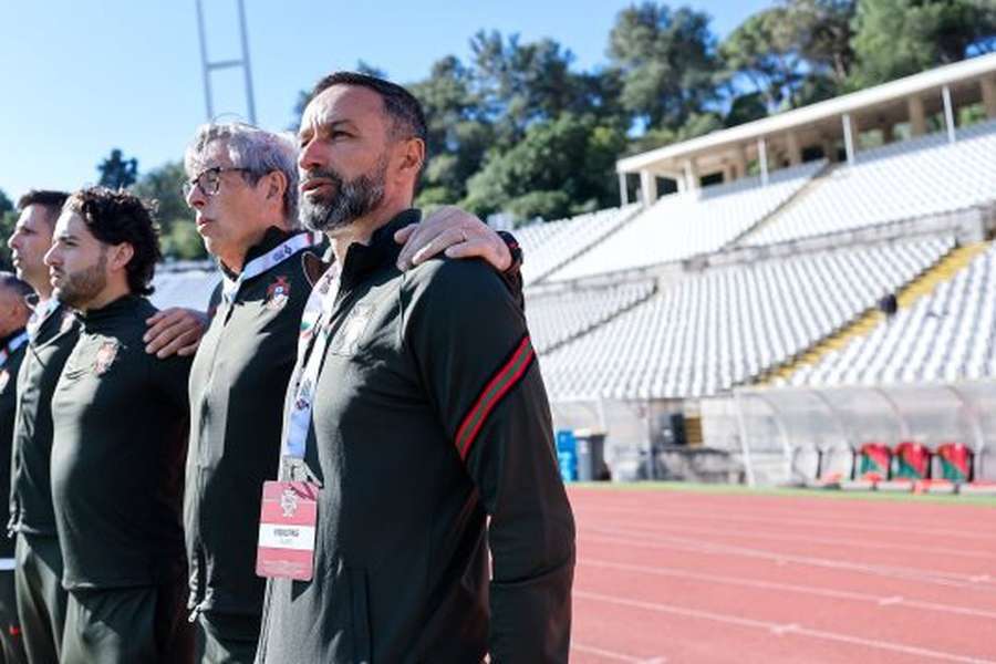 Bino Maçães treina os sub-17