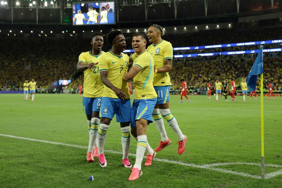 Brasil celebra un gol