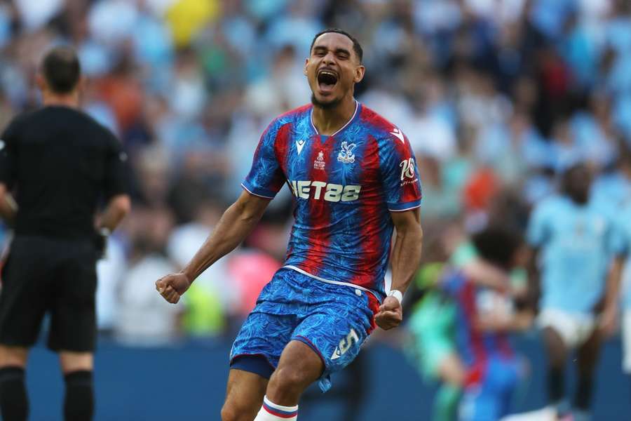 Tottenham Face Borussia Dortmund in Transfer Battle for Crystal Palace Star