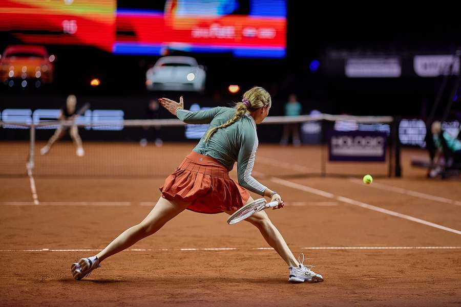 Tenis Flash: Świątek wraca do gry po trzech tygodniach przerwy