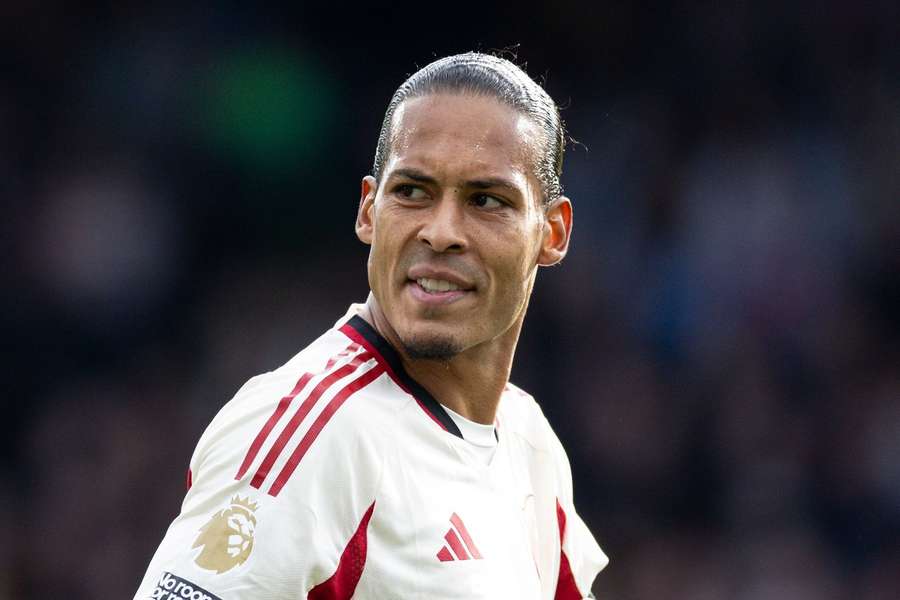 Van Dijk criticizes Liverpool teammates, praises Alisson for effort
