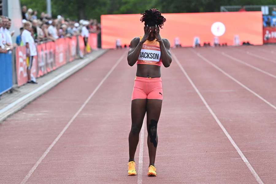 Le sprint jamaïcain en retrait.