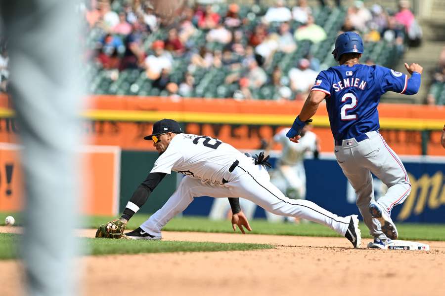 The Texas Rangers defeated the Detroit Tigers