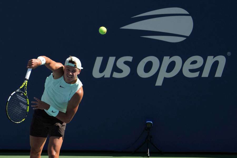 Tenis Flash: Fręch i Majchrzak są już w drugiej rundzie US Open, dziś zaczyna Świątek