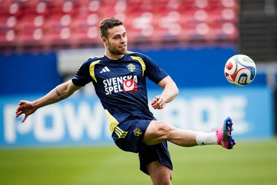 Gudmundsson was able to take part in training on 7th June Gudmundsson was able to take part in training on 7th June