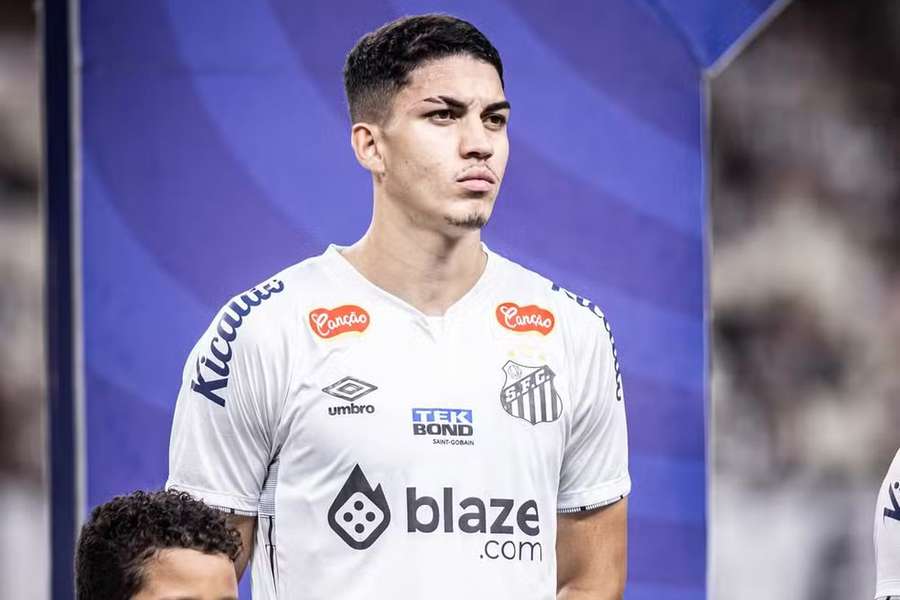 Jair Filho brilha no Santos