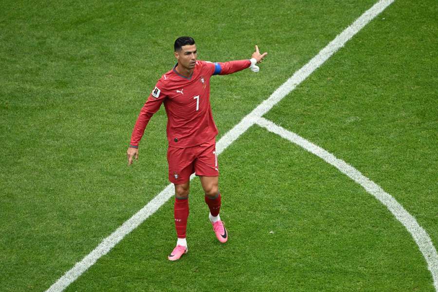 Ronaldo, sin pena ni gloria en su estreno Ronaldo, sin pena ni gloria en su estreno