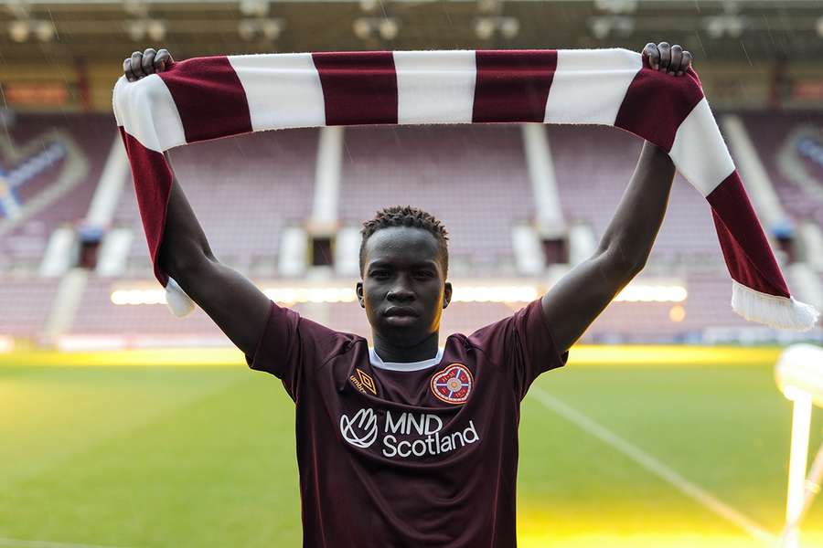 Hearts sign Garang Kuol on loan from Newcastle