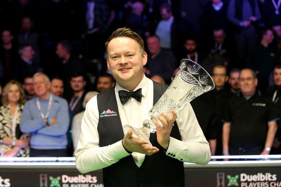 Shaun Murphy celebrates winning the Players Championship