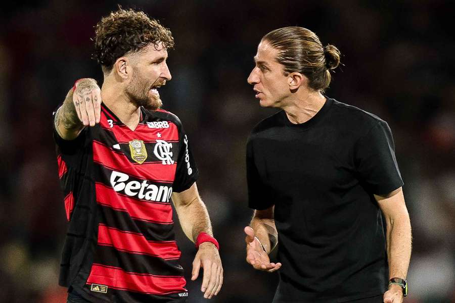 Flamengo de Léo Pereira e Filipe Luís é o líder do Brasileirão na 34ª rodada