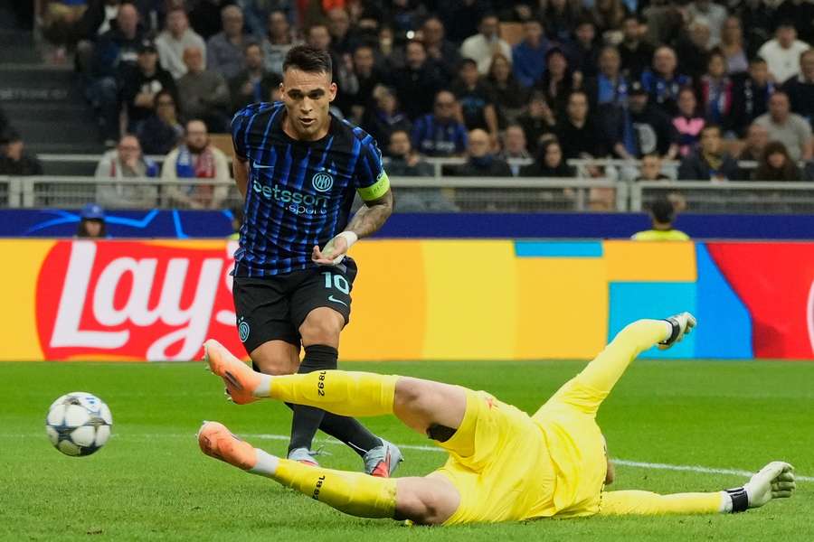 Slavia v utkání Ligy mistrů v Miláně nepodala dobrý výkon.