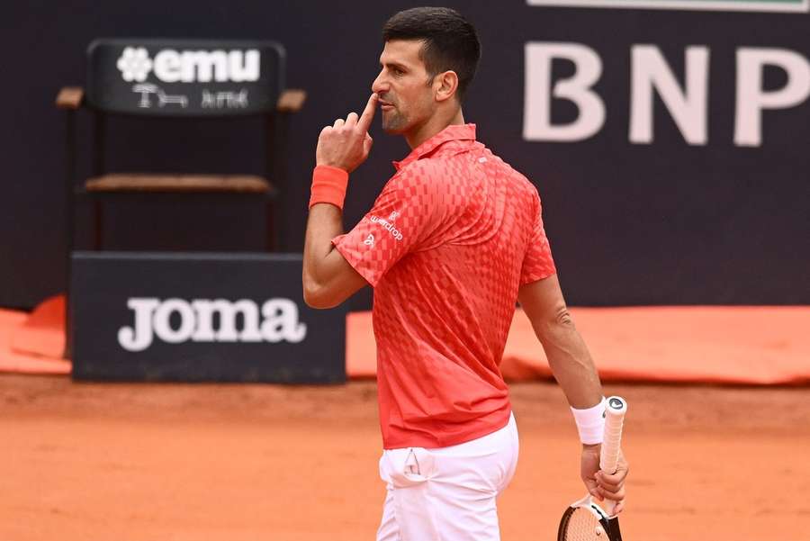 Djokovic affronta oggi Rune nei quarti di Roma