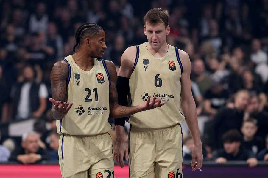 Veselý (vpravo) dal v Eurolize 14 bodů podruhé v řadě (archivní snímek).