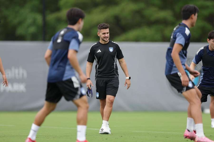 Joao Nuno Fonseca works as assistant coach at Ulsan Hyundai