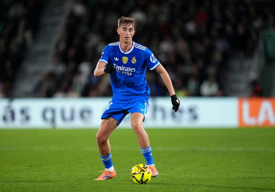 Dean Huijsen in action for Real Madrid