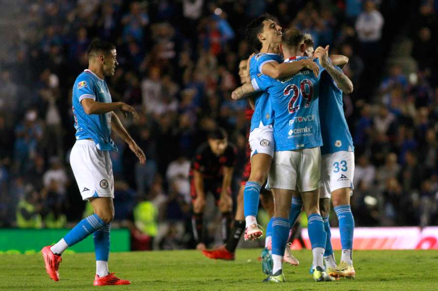 Cruz Azul vence por 3-0, mismo resultado que en la ida.