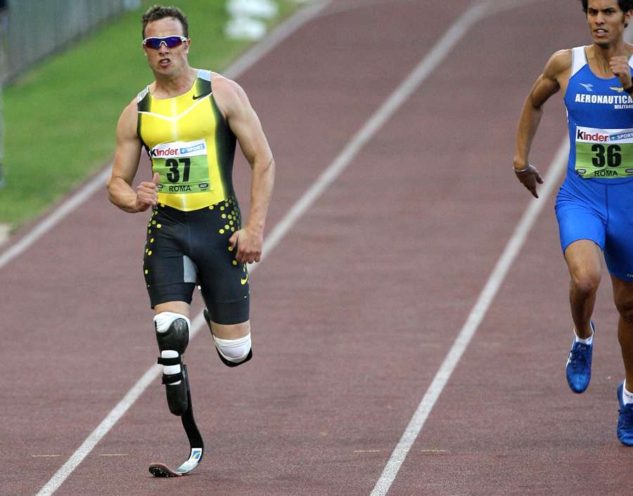 Oscar Pistorius la o probă de atletism la Roma, în 2007