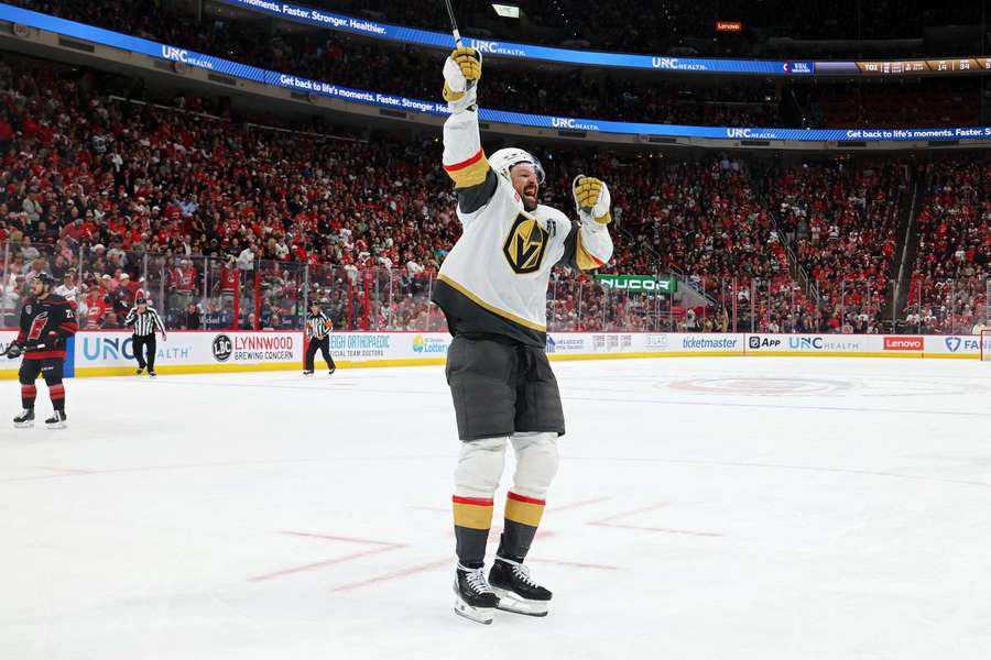 Tomáš Hertl vstřelil vítěznou branku Vegas v prvním finále Stanley Cupu.